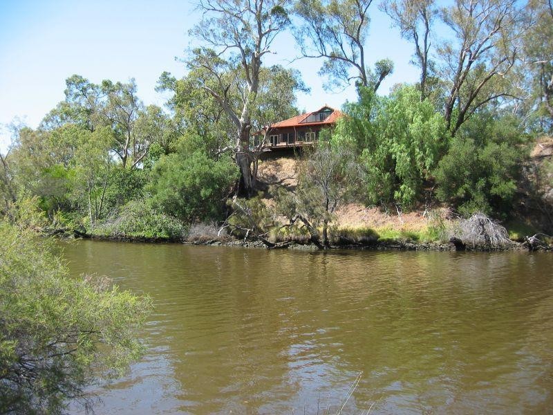 6 Anzac Terrace, Bassendean WA 6054