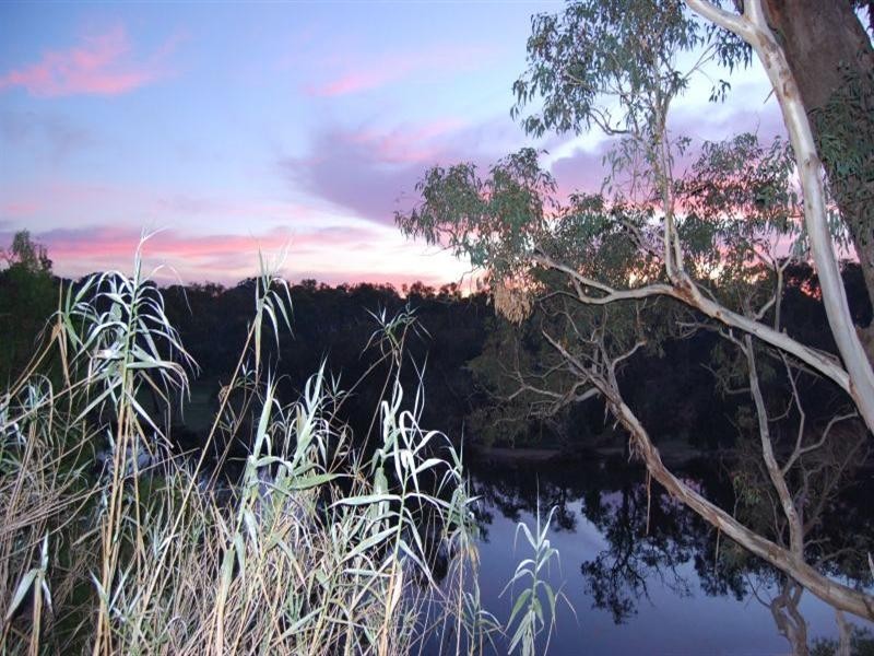 6 Anzac Terrace, Bassendean WA 6054