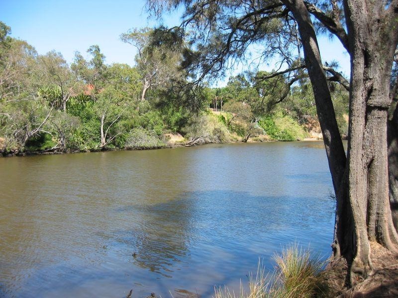 6 Anzac Terrace, Bassendean WA 6054