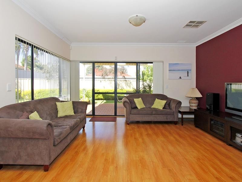 11b Claughton Way, Bassendean WA 6054