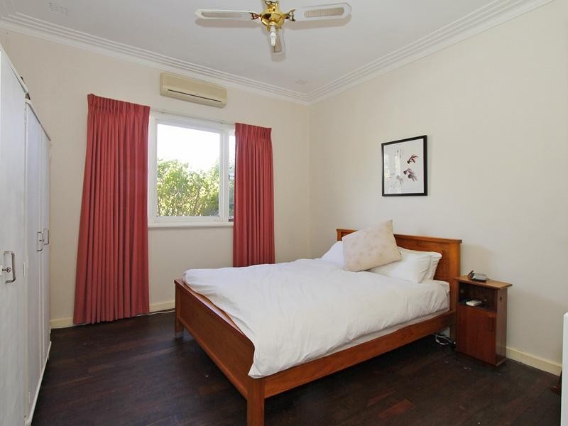 70 Anzac Terrace, Bassendean WA 6054