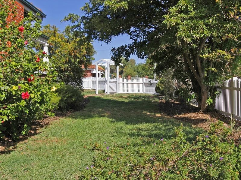 70 Anzac Terrace, Bassendean WA 6054