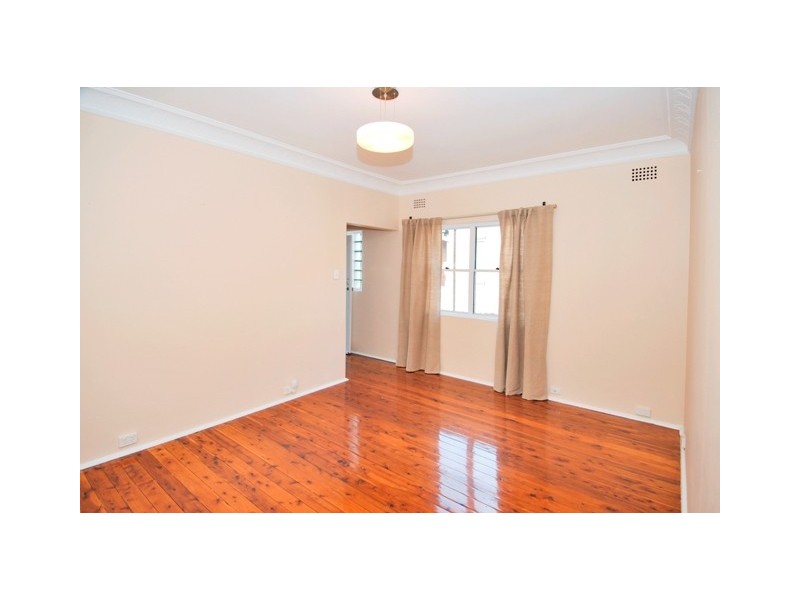 11 Todman Avenue, Kensington NSW 2033