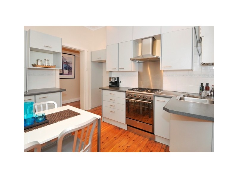 2/95 Beach Street, Coogee NSW 2034