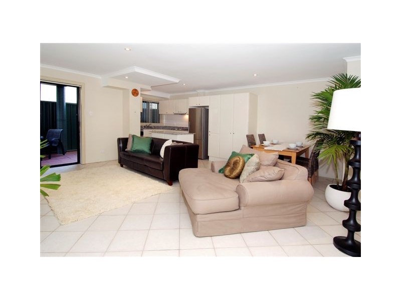 30 Folkstone Avenue, Botany NSW 2019