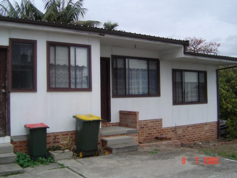 16 Caley Street, Chifley NSW 2036