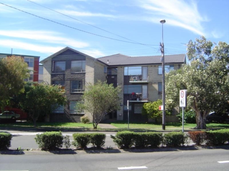 2 Maloney Street, Eastlakes NSW 2018