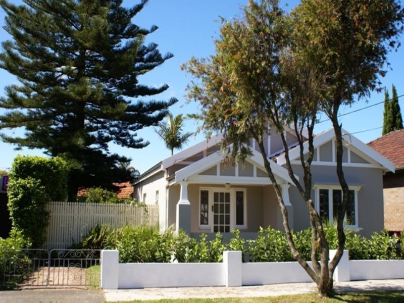 7 Carinya Avenue, Mascot NSW 2020