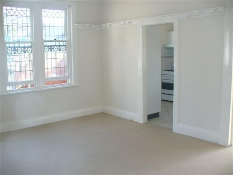 18 Waltham Street, Coogee NSW 2034