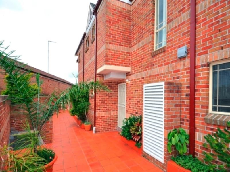 2/102 Carrington Road, Waverley NSW 2024