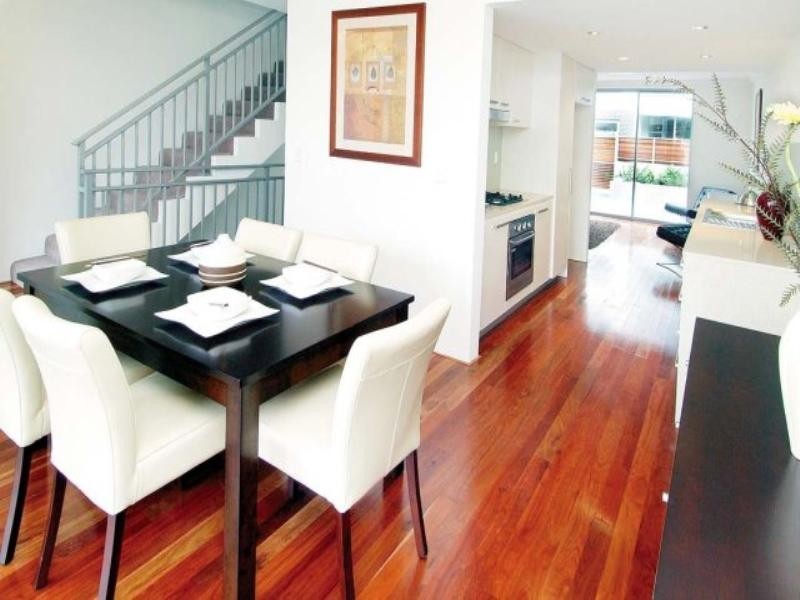 8 Rose Street, Botany NSW 2019