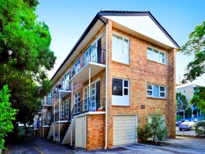 2/20 Banksia Road, Caringbah NSW 2229
