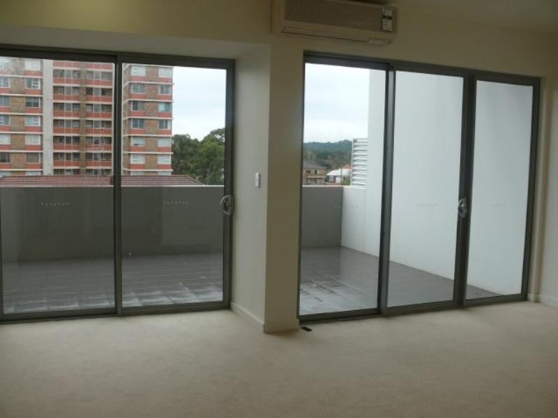 76 Anzac Parade, Kensington NSW 2033