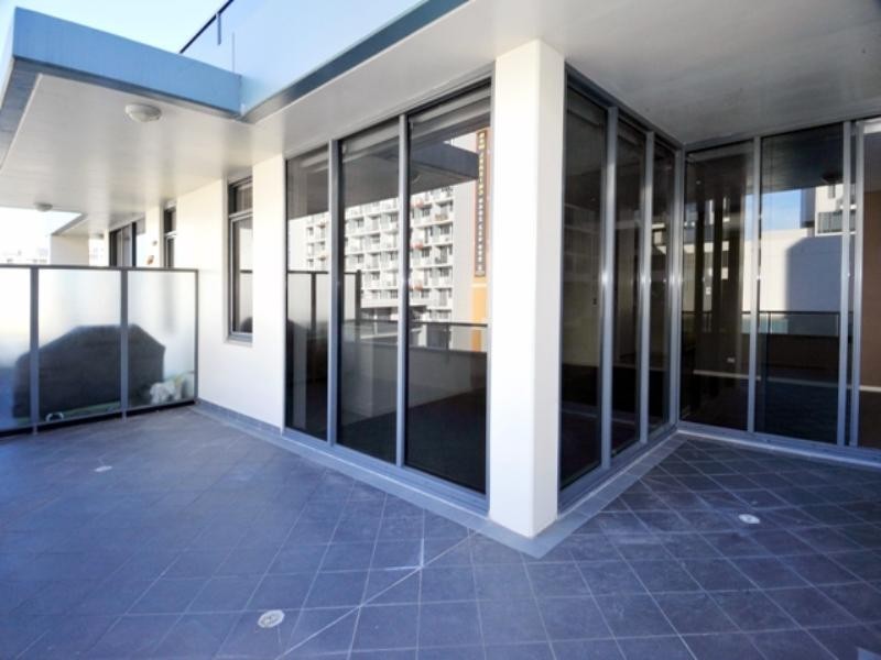 934/28 Danks Street, Waterloo NSW 2017