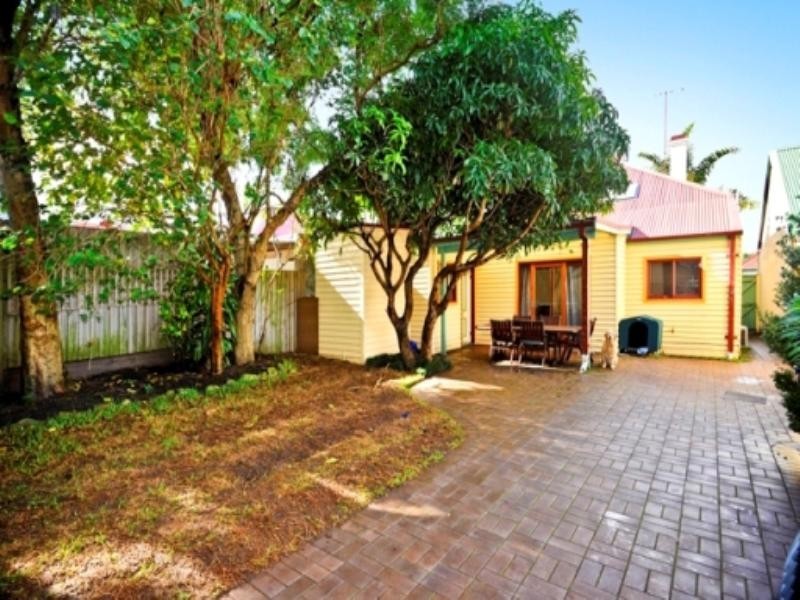 16 Johnson Street, Mascot NSW 2020