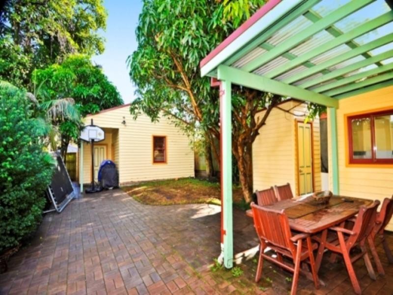 16 Johnson Street, Mascot NSW 2020