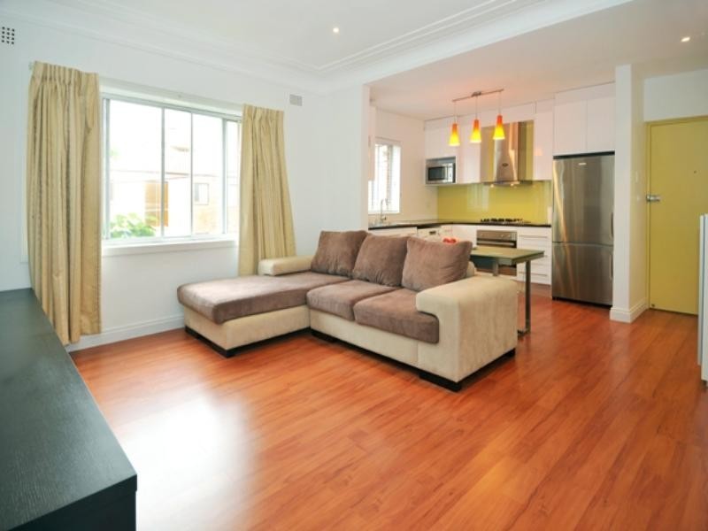 4/7 Ormond Gardens (Off Brook Street), Coogee NSW 2034