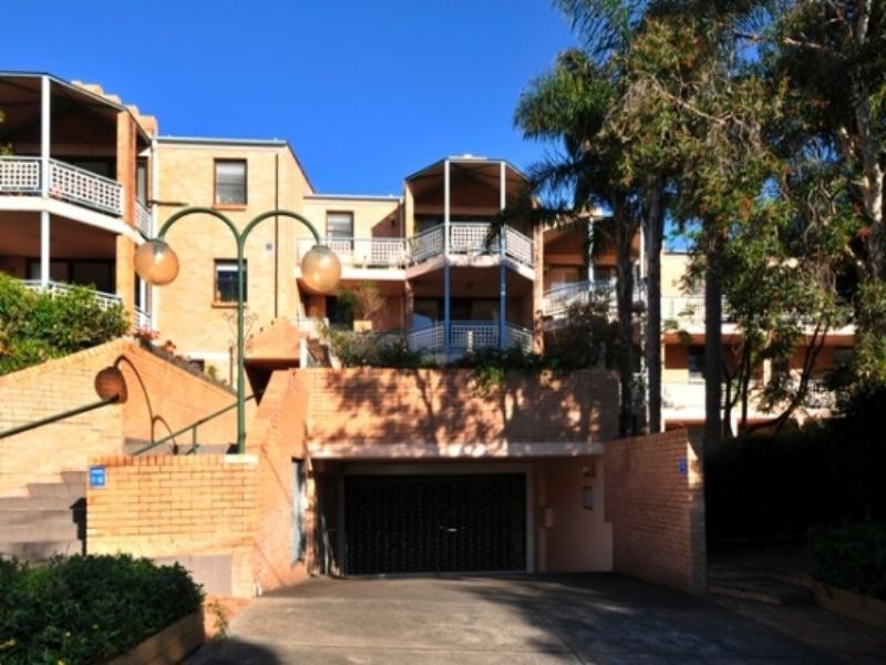 13/4-8 Edgecumbe Avenue, Coogee NSW 2034