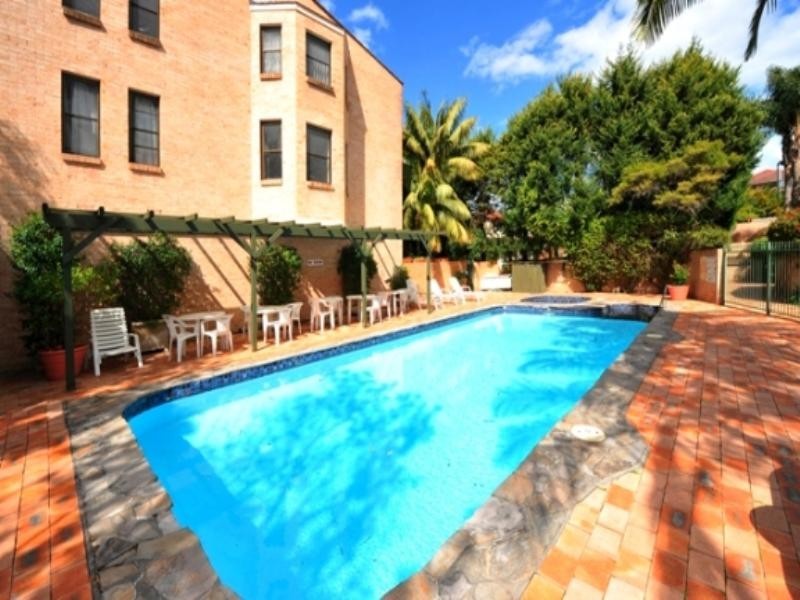 13/4-8 Edgecumbe Avenue, Coogee NSW 2034