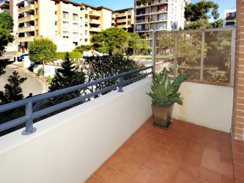 75 Coogee Bay Road, Coogee NSW 2034