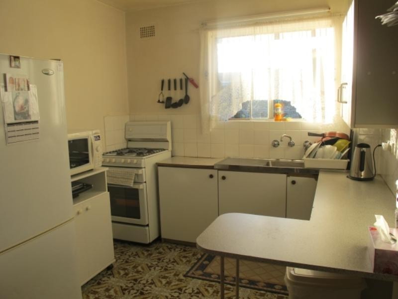 30 Barber Avenue, Eastlakes NSW 2018