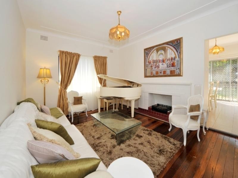 8 Fraser Avenue, Eastgardens NSW 2036