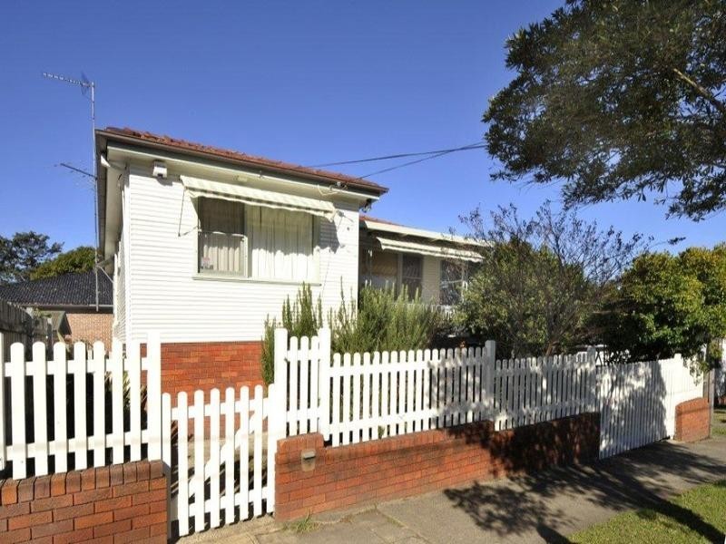 2 Edwin Street, Tempe NSW 2044