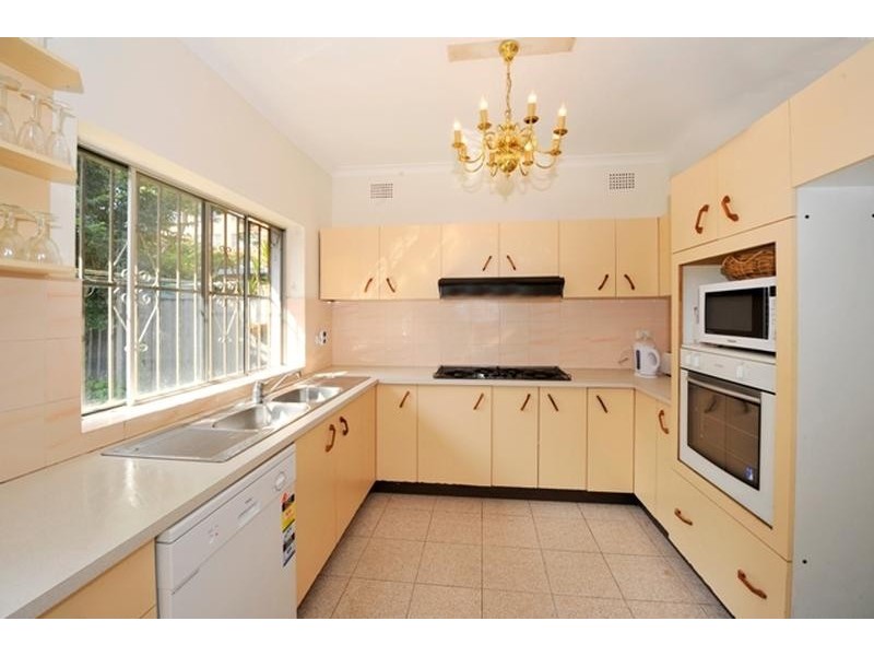 8 Fraser Street, Eastgardens NSW 2036