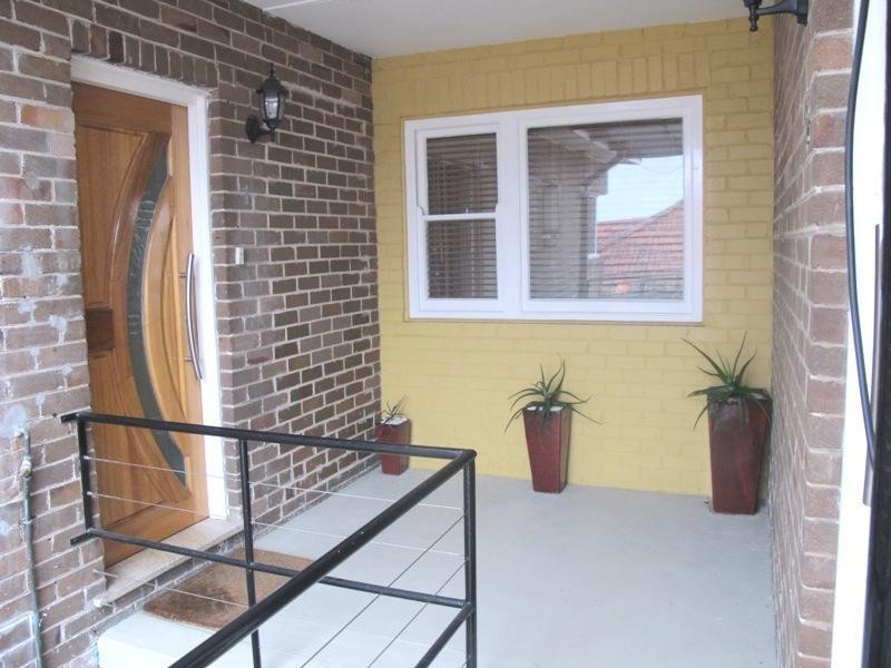 1/214-216 Homer Street, Earlwood NSW 2206