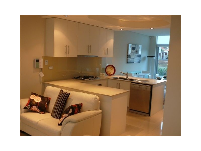 14 Maderia Street, Sylvania NSW 2224