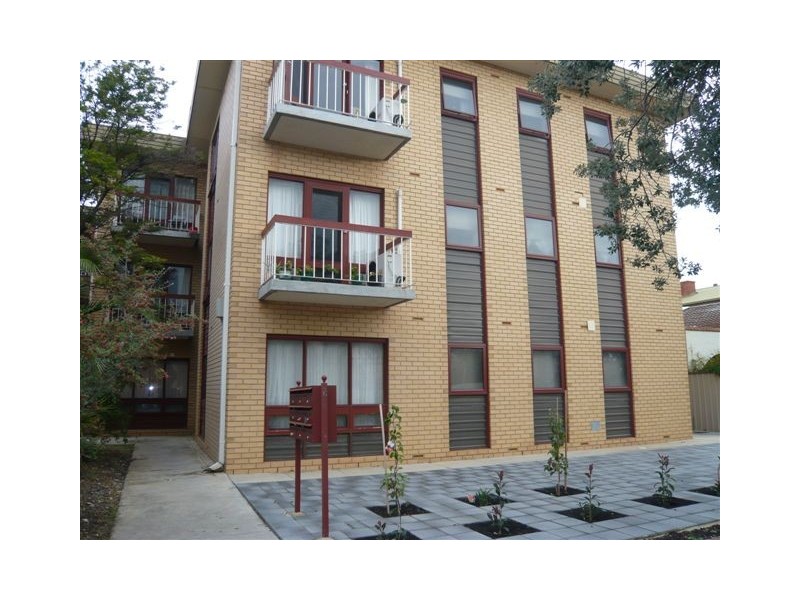 6 Saltram Road, Glenelg SA 5045