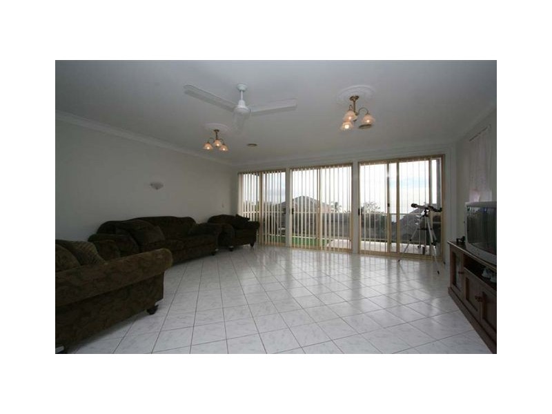 5 Freebairn Drive, Hallett Cove SA 5158