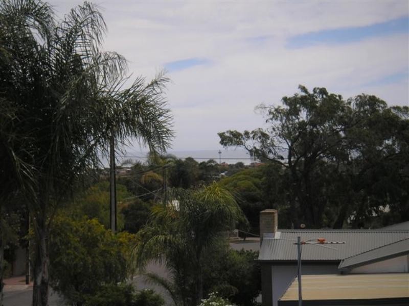 7 Hillview Crescent, South Brighton SA 5048