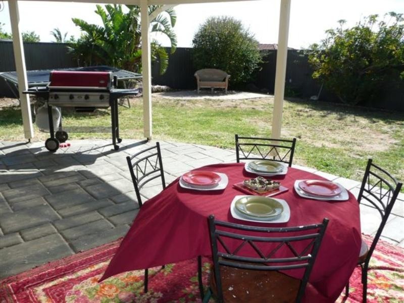 4 Arachne Drive, Hallett Cove SA 5158