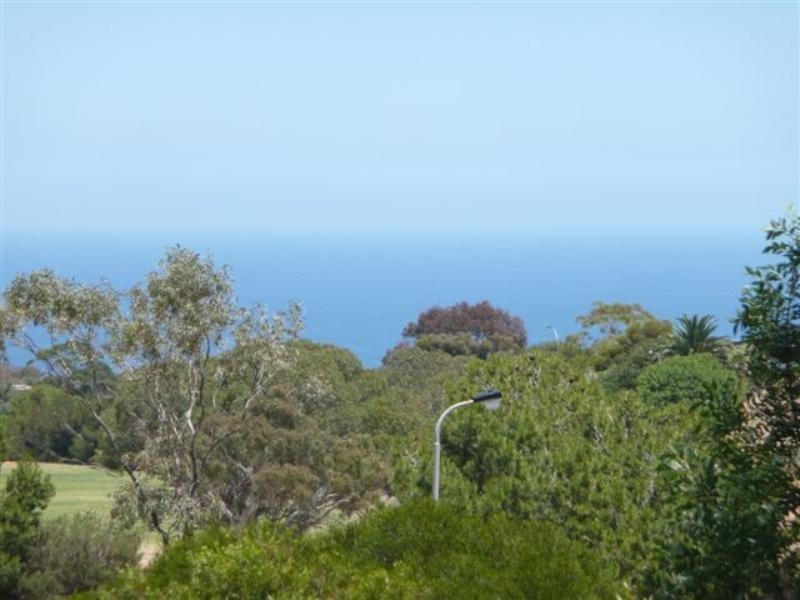 12 Barramundi Drive, Hallett Cove SA 5158