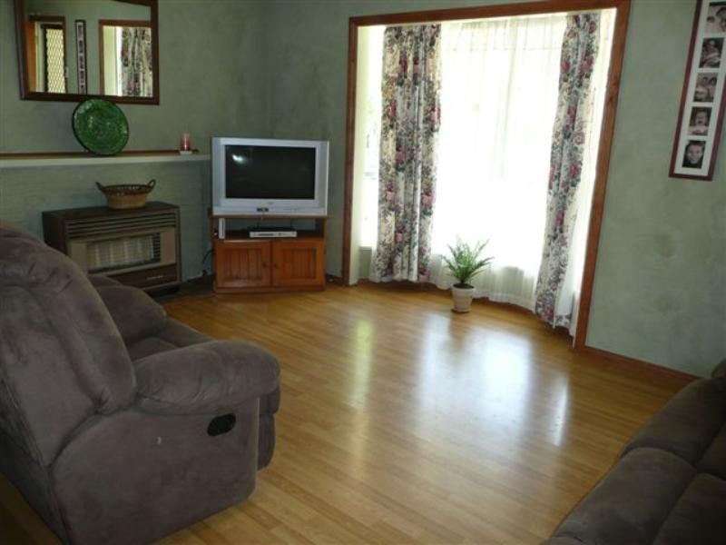 4 Torquay Road, Sturt SA 5047