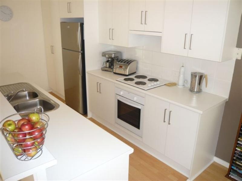 6A Chaucer Street, Clearview SA 5085