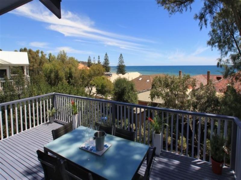 24 Marine Parade, Seacliff SA 5049