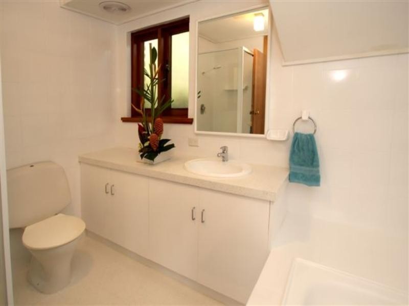 24 Marine Parade, Seacliff SA 5049