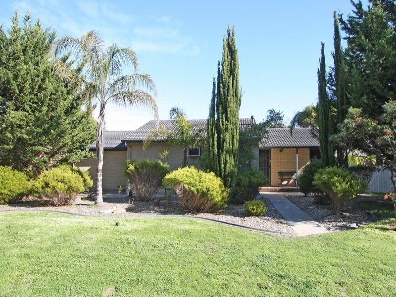 48 Carrickalinga Boulevard, Aberfoyle Park SA 5159