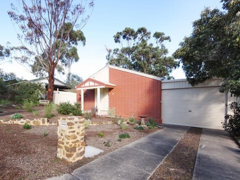 13 Redcraze Street, Aberfoyle Park SA 5159