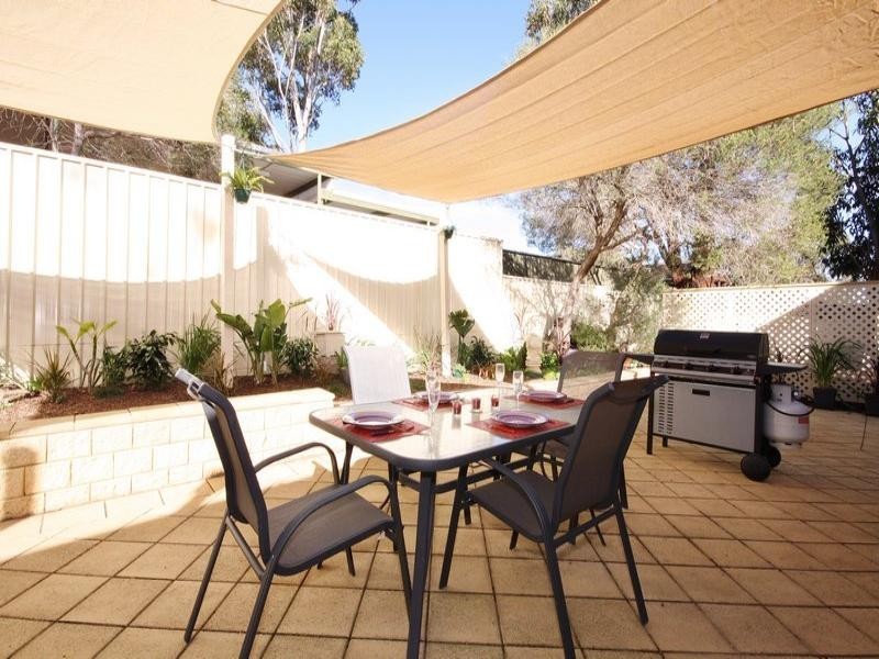 13 Redcraze Street, Aberfoyle Park SA 5159