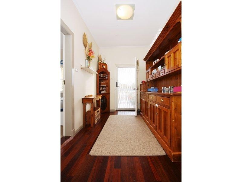 4 John Street, Seacliff Park SA 5049