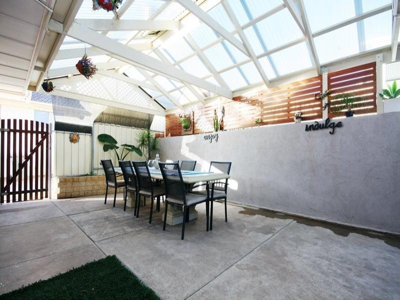 4 John Street, Seacliff Park SA 5049