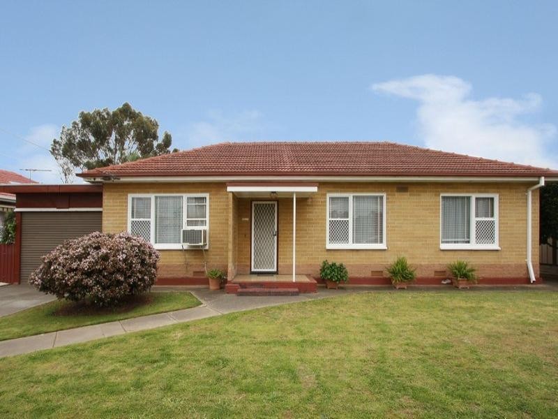 2 Fetlar Avenue, Marion SA 5043