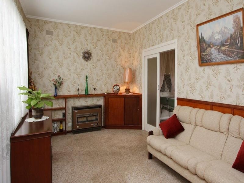 2 Fetlar Avenue, Marion SA 5043