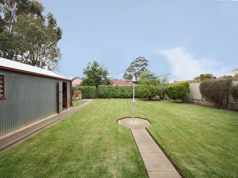 2 Fetlar Avenue, Marion SA 5043