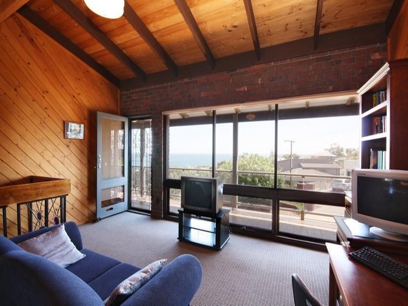 11 Caralue Road, Marino SA 5049