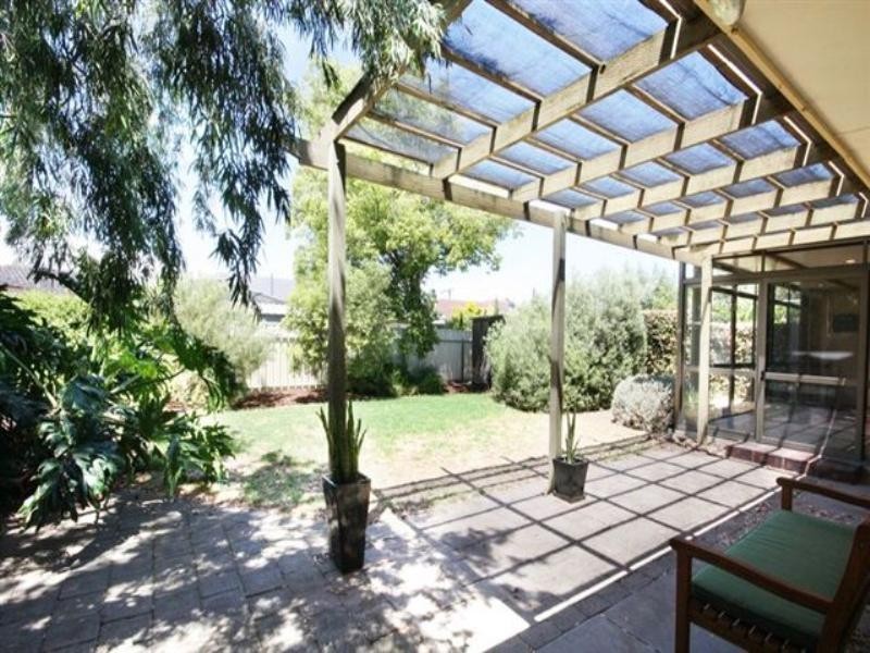 18 Dennis Drive, West Beach SA 5024