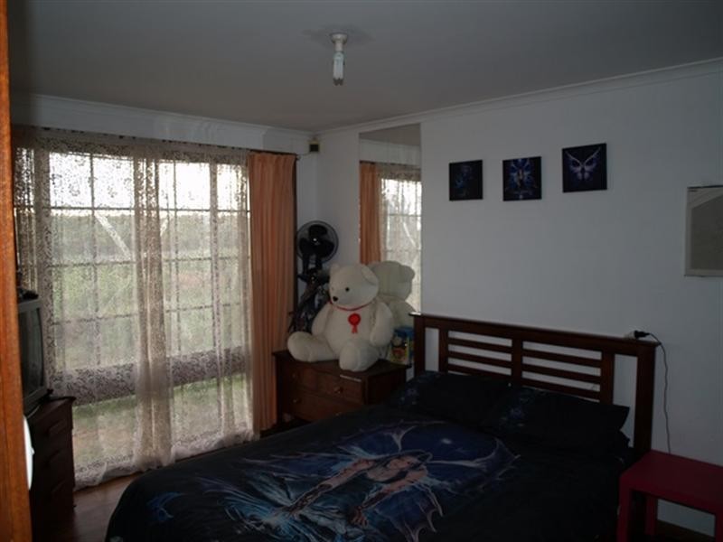 4 Borroughs Road, Waikerie SA 5330